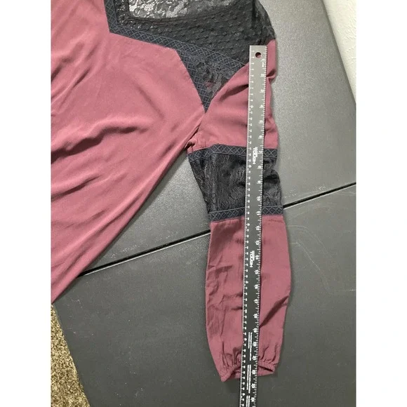 Express Blouse Womens Sz L Maroon Lace Sheer Relaxed Romantic‎ Peasant Boho - Picture 8 of 11